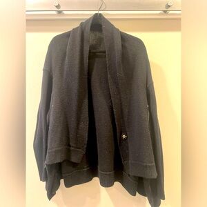 Lululemon Sweater - Women’s Size 6